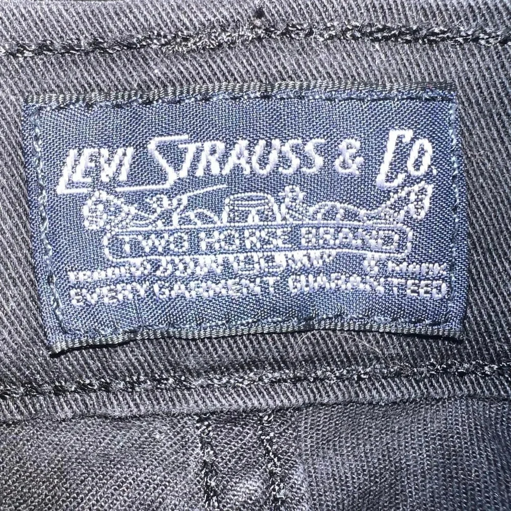 N/A levi 512
